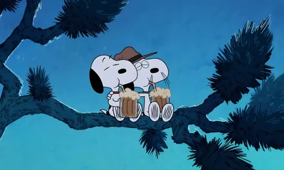 Snoopy and a Snoopy character drinking root beer on a tree for PC 4K Image